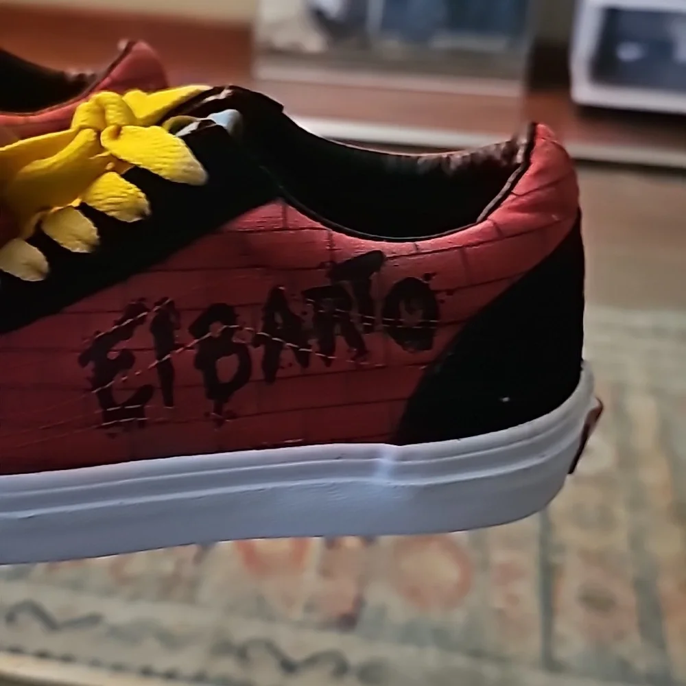 Vans limited edition old skool (The Simpsons) El Barto size 1 - Picture 3 of 12